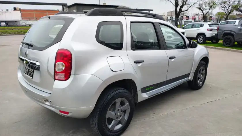 Renault Duster 1.6 4X2 Tech Road 110Cv 2014 - foto 3