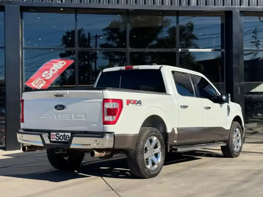 Ford F-150 5.0L V8 Lariat Luxury 2022 - foto 2