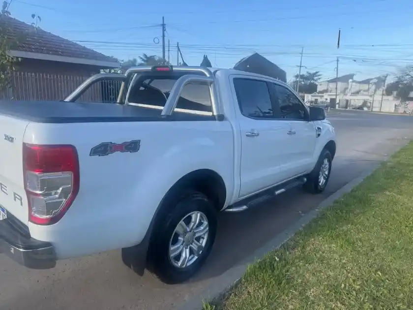 Ford Ranger 3.2 Cd Xlt Tdci 200Cv 4X4 At 2023 - foto 4