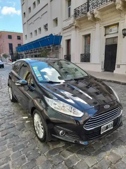 Ford Fiesta Kinetic 1.6 Se 120Cv 2015 - foto 2