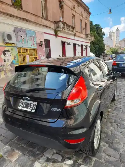 Ford Fiesta Kinetic 1.6 Se 120Cv 2015 - foto 4