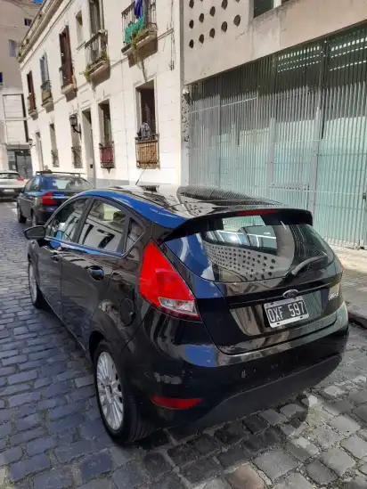 Ford Fiesta Kinetic 1.6 Se 120Cv 2015 - foto 5