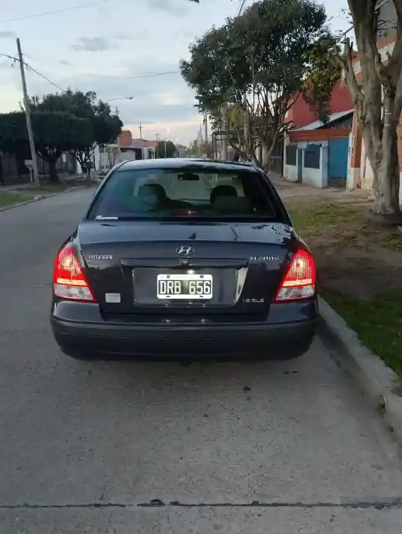 Hyundai Elantra 1.8 Gls 2001 - foto 4