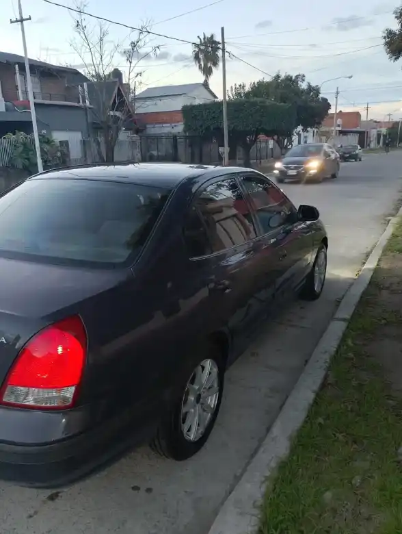 Hyundai Elantra 1.8 Gls 2001 - foto 5
