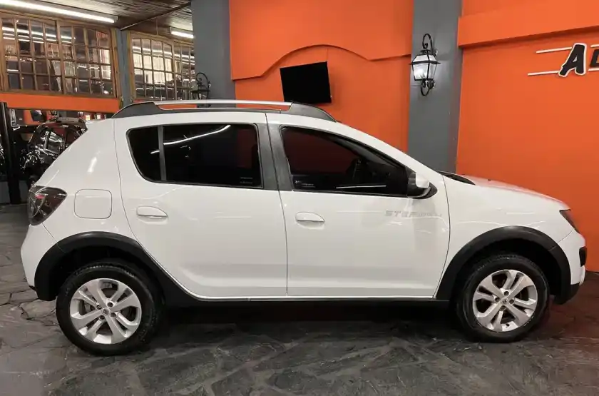 Renault Sandero Stepway 1.6 Dynamique 105Cv 2016 - foto 5