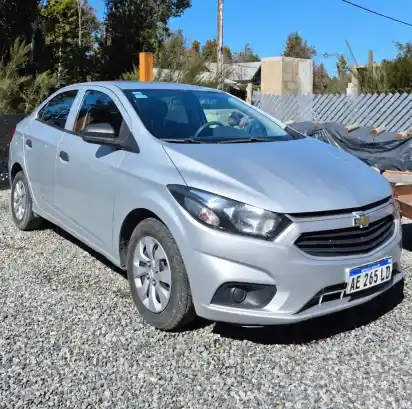 Chevrolet Onix Plus 1.4 Mt Joy 2020 - foto 1