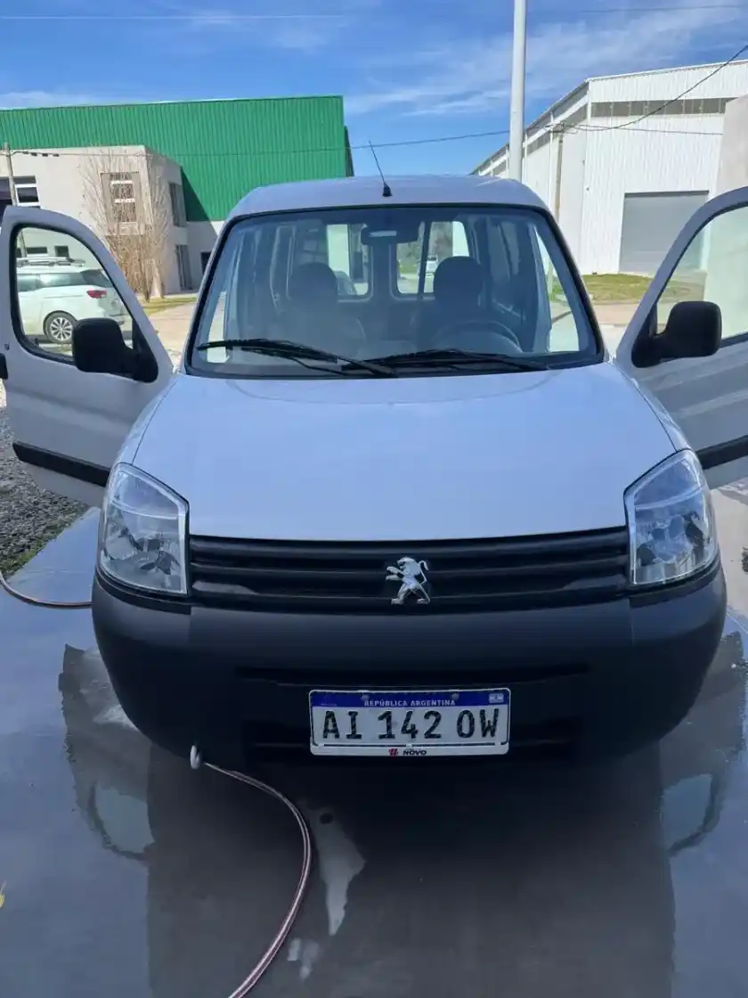 Peugeot Partner 1.6 Hdi Furgon Confort 92 2026 - foto 5