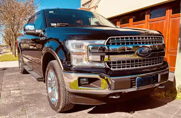 Ford F-150 5.0L V8 Lariat Luxury 2020 - foto 5