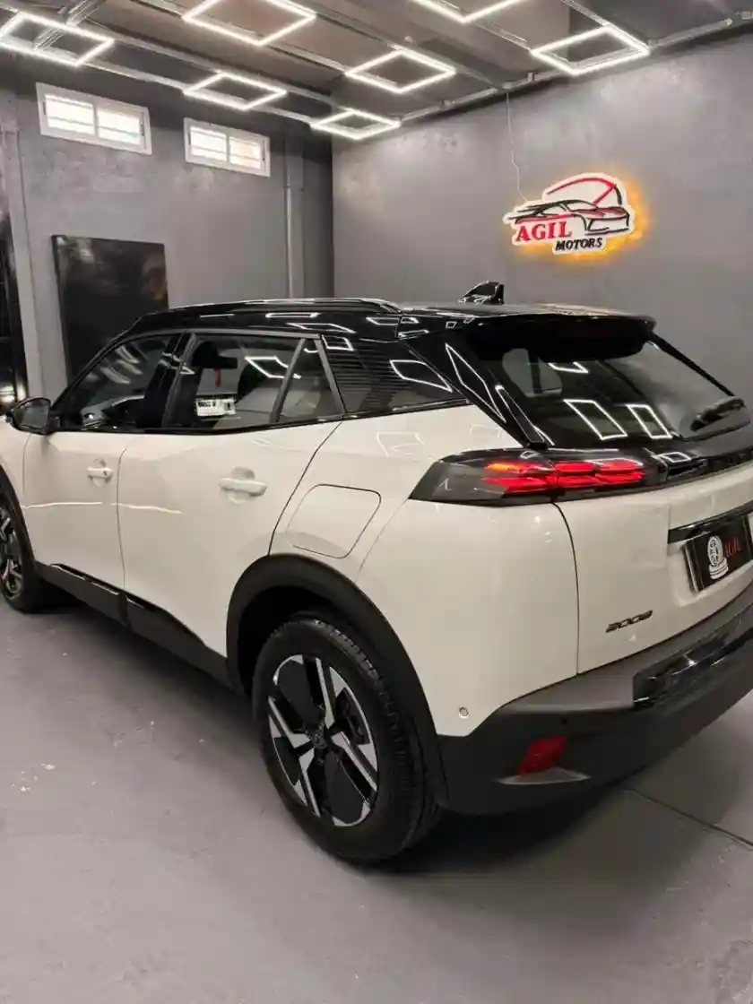 Peugeot 2008 1.0T Gt 2024 - foto 3