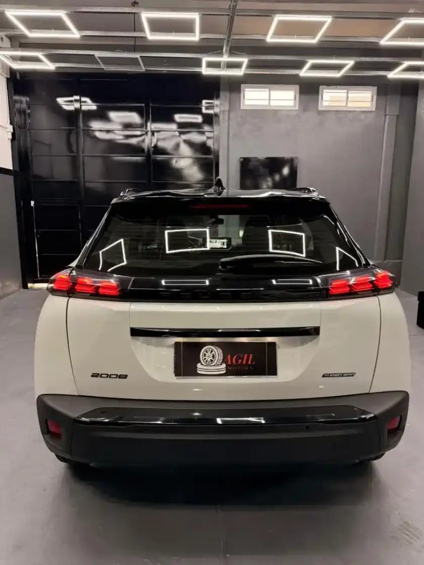 Peugeot 2008 1.0T Gt 2024 - foto 4