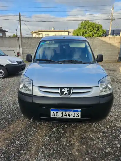 Peugeot Partner 1.6 Hdi Furgon Confort 92 5As 2018 - foto 2