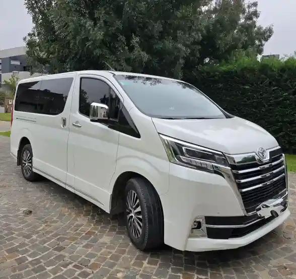 Toyota Hiace 2.8 Tdi Wagon 6At 10A 2021 - foto 3