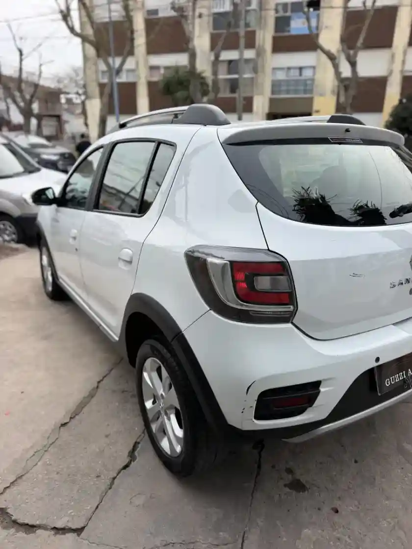 Renault Sandero Stepway 1.6 Privilege 105Cv Nac 2018 - foto 3