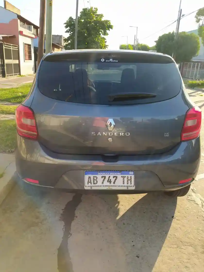 Renault Sandero 1.6 Expression Pack 90Cv 2017 - foto 3