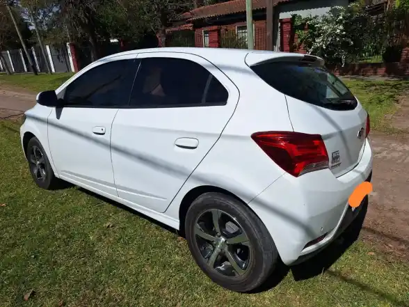 Chevrolet Onix 1.4 Ltz 98Cv 2019 - foto 5