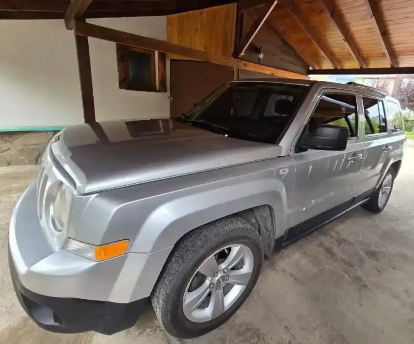 Jeep Patriot 2.4 Sport 4X4 170Cv Atx 2013 - foto 1