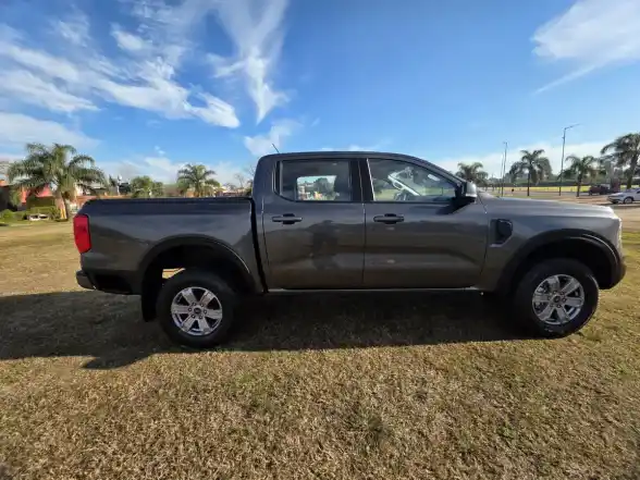Ford Ranger 2.0 Cd 4X2 Xls 170Cv 2026 - foto 4
