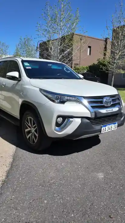 Toyota Hilux Sw4 2.8 Srx 177Cv 4X4 7As At 2016 - foto 2