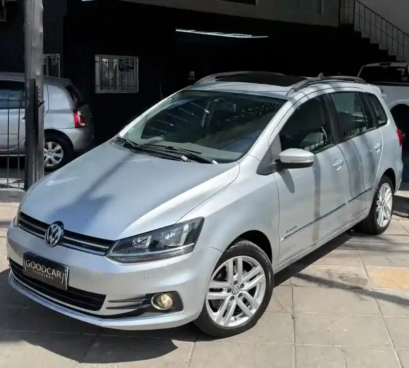 Volkswagen Suran 1.6 Highline Msi 110Cv 2016 - foto 1