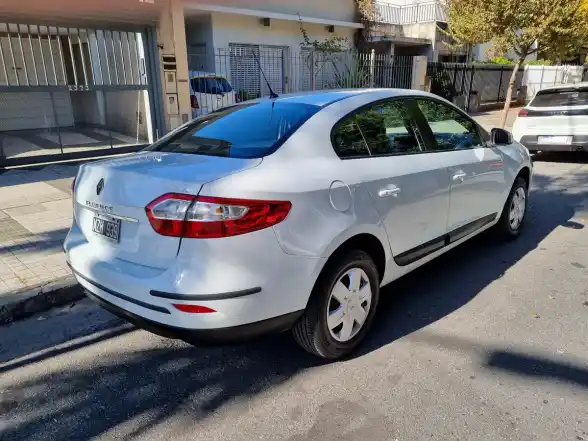 Renault Fluence 1.6 Confort 110Cv 2013 - foto 5
