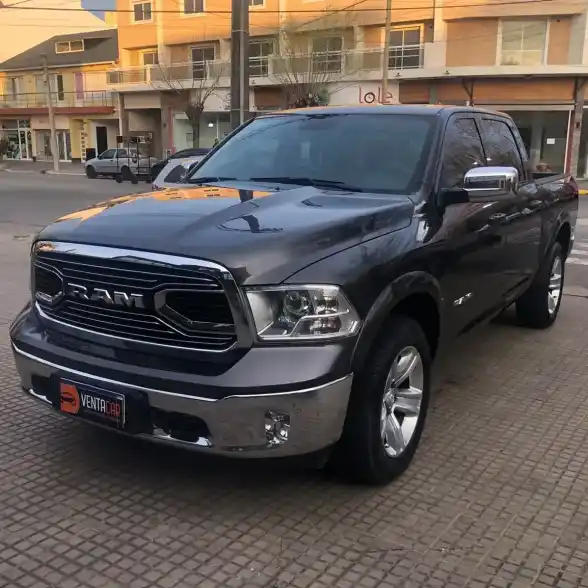 RAM 1500 2021 - foto 1