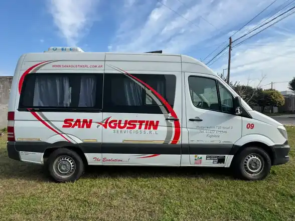 Mercedes-Benz Sprinter Combi 15+1 Modelo 415Cdi 2017 - foto 3
