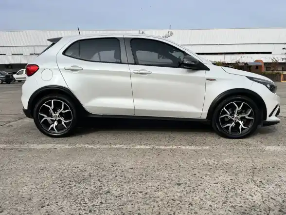 Fiat Argo 1.8 Hgt 2018 - foto 2