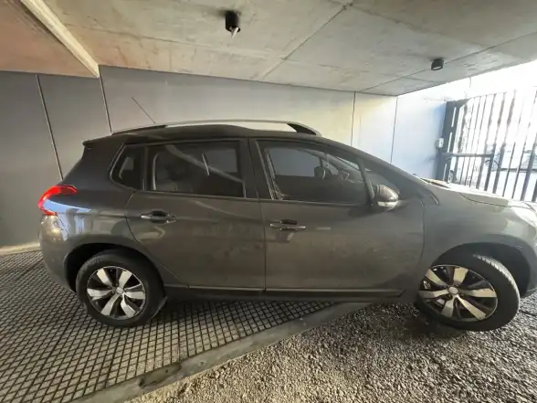 Peugeot 2008 1.6 Feline 2019 - foto 2