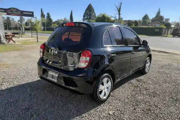 Nissan March 1.6 Active 107Cv May14 2015 - foto 4