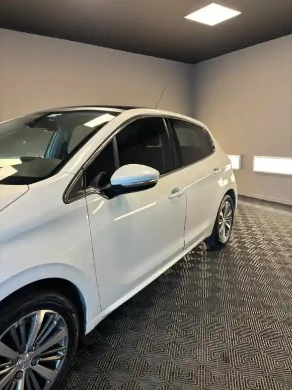 Peugeot 208 1.6 Feline Tiptronic 2018 - foto 4