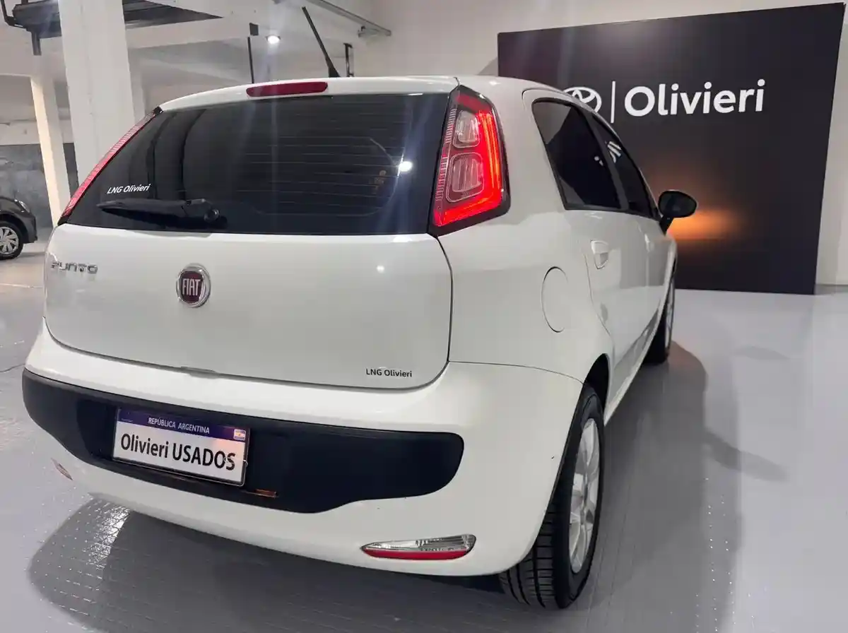 Fiat Punto 1.4 Attractive 2014 - foto 4
