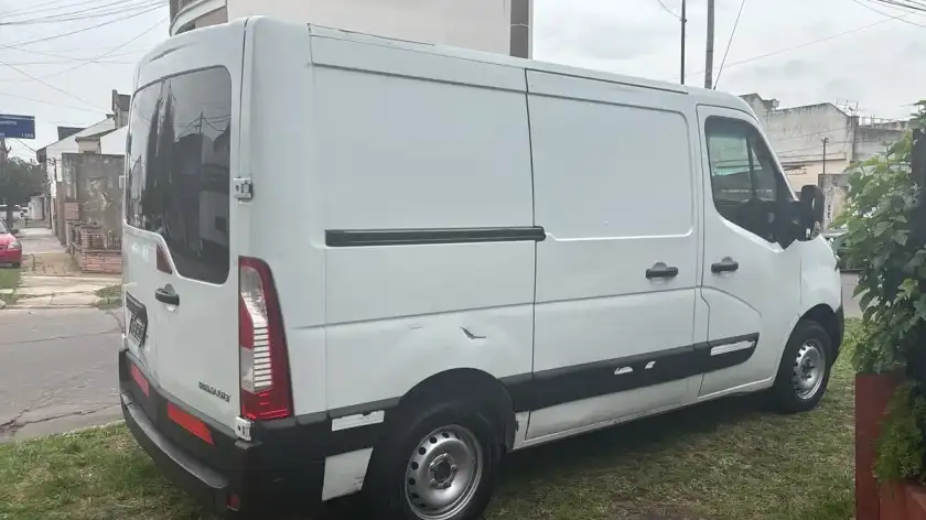 Renault Master Furgon 2.5 Dci F/Corto Al P/Con 2014 - foto 2