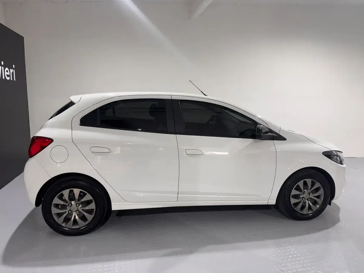 Chevrolet Onix 1.4 Black Edition 1.4 2022 - foto 3