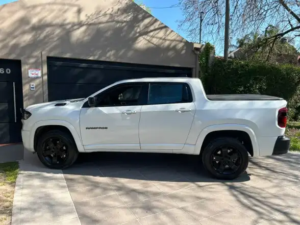 Ram Rampage 2.0 Laramie Night Edition Gme At9 4X4 2026 - foto 2