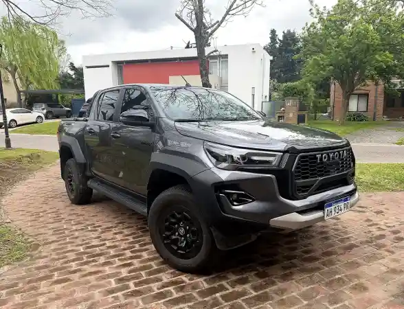 Toyota Hilux Pick-Up 2.8 Cd Gr-Sport 224Cv 4X4 At 2025 - foto 3
