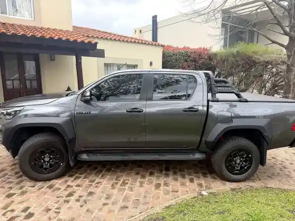 Toyota Hilux Pick-Up 2.8 Cd Gr-Sport 224Cv 4X4 At 2025 - foto 4