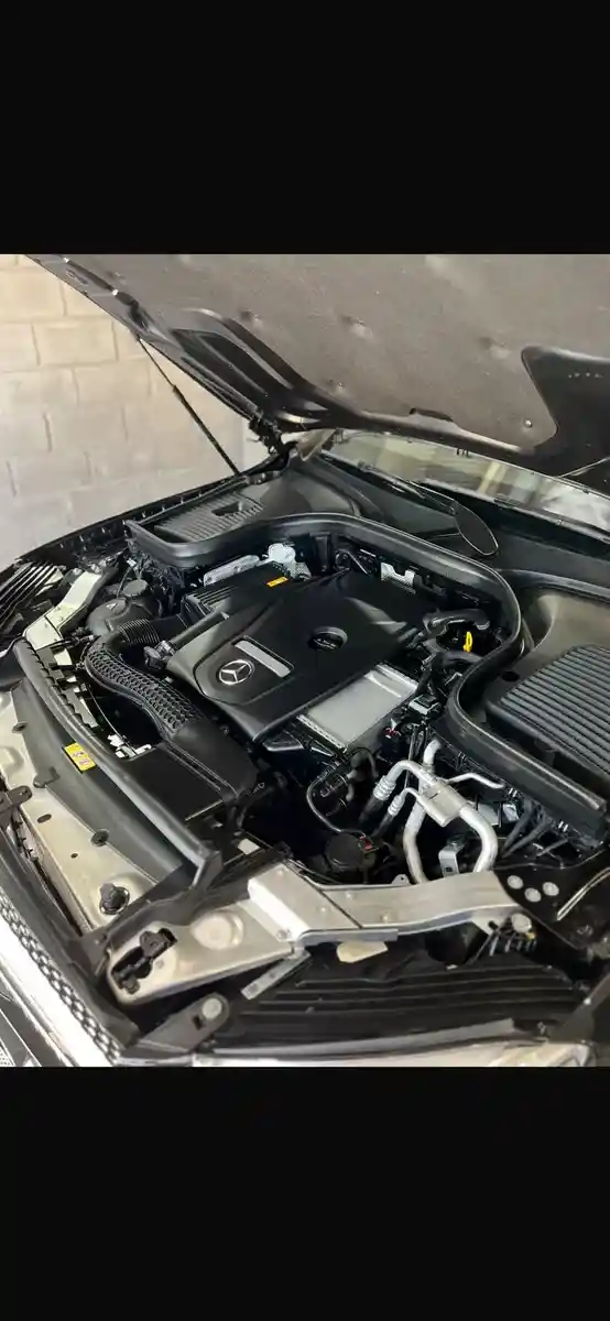 Mercedes-Benz Clase Glc 2.0 Glc250 300 4Matic Atomático 2019 - foto 4