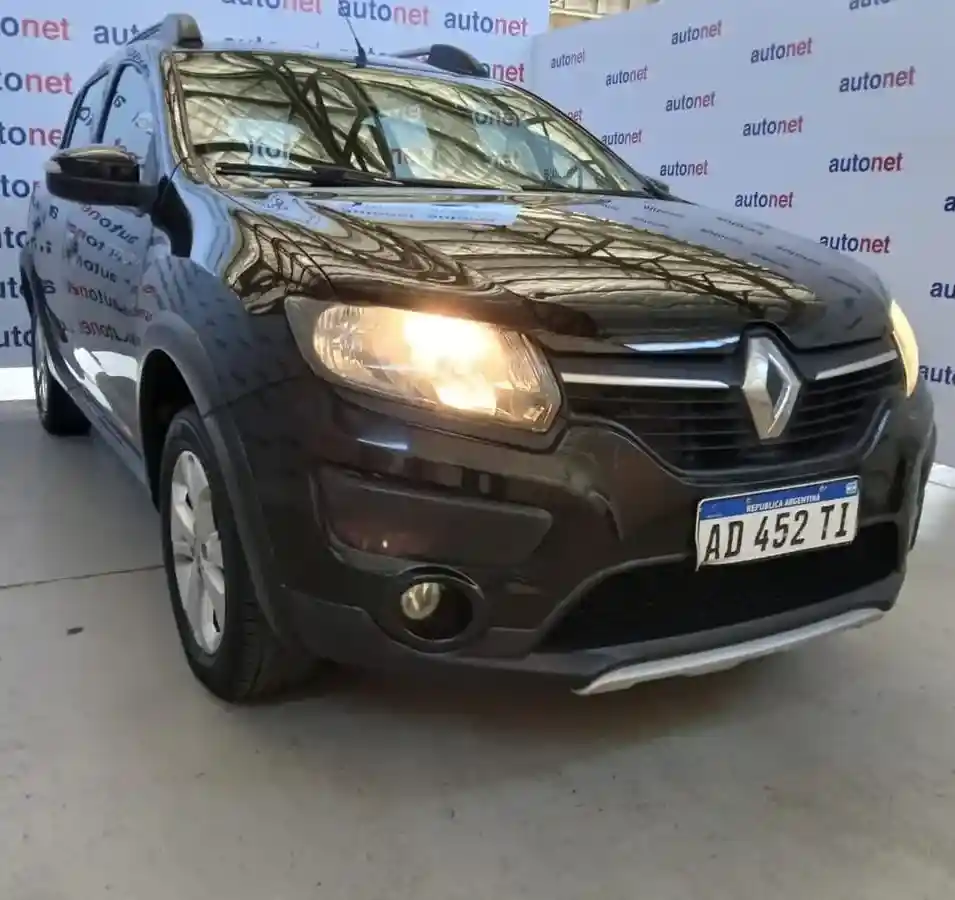Renault Sandero 1.6 Privilege Pack 105Cv 2019 - foto 1