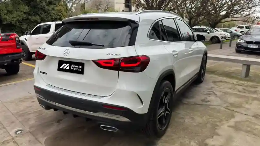 Mercedes-Benz Clase Gla 2.0 Gla250 Amg-Line 211Cv 2020 - foto 5