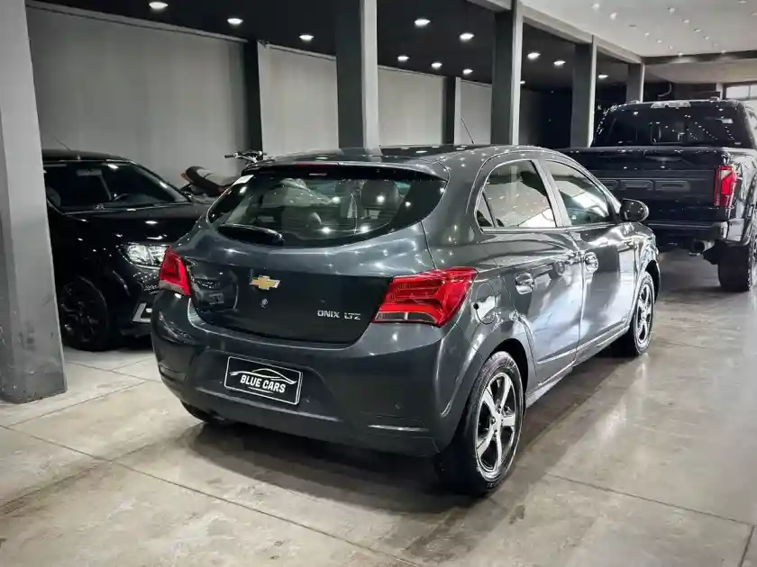Chevrolet Onix 1.4 Ltz 98Cv 2017 - foto 4