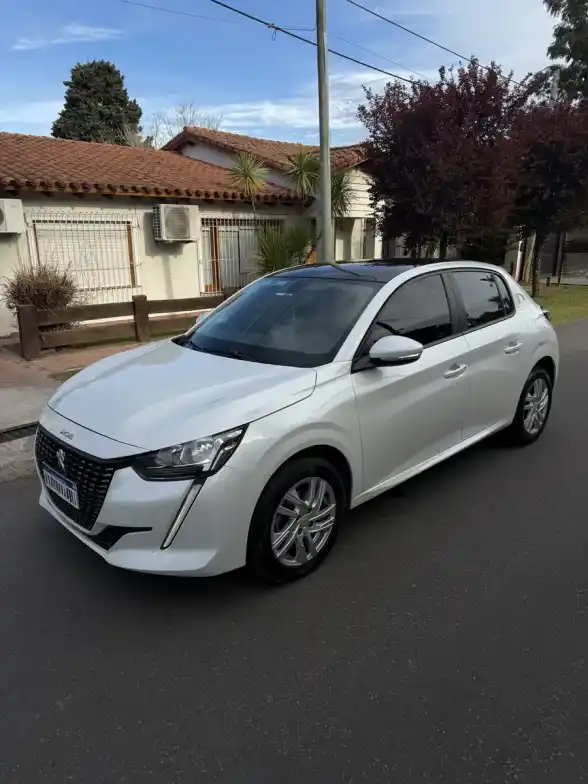 Peugeot 208 1.6 Active 2022 - foto 1