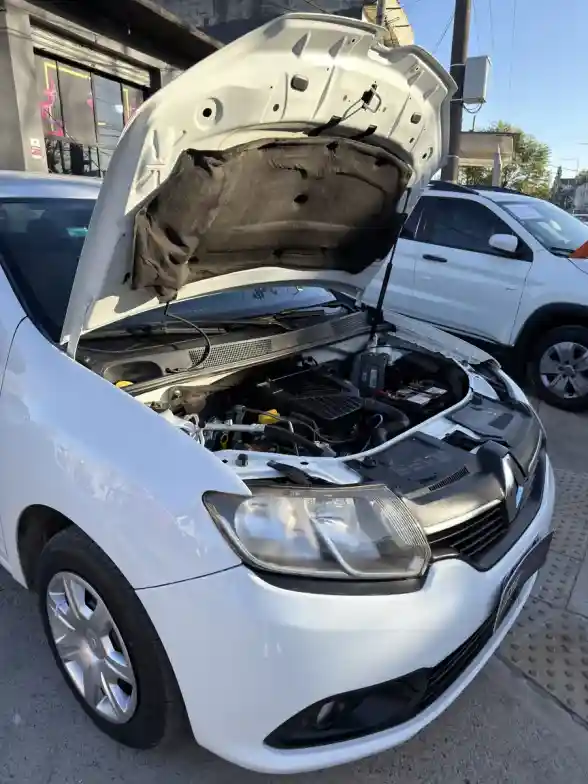 Renault Logan 1.6 Expression 85Cv 2015 - foto 5
