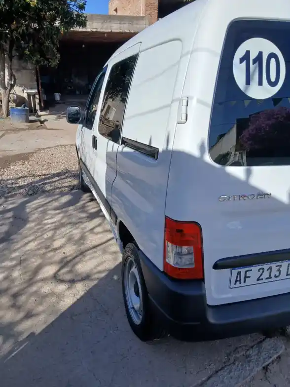Citroën Berlingo 1.6 Hdi 92 Bussines Mixto 2022 - foto 4