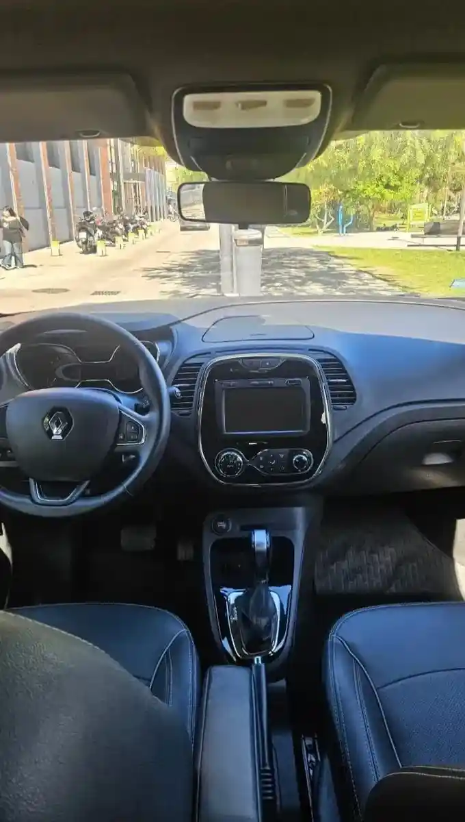 Renault Captur 1.6 Intens Cvt 2022 - foto 4
