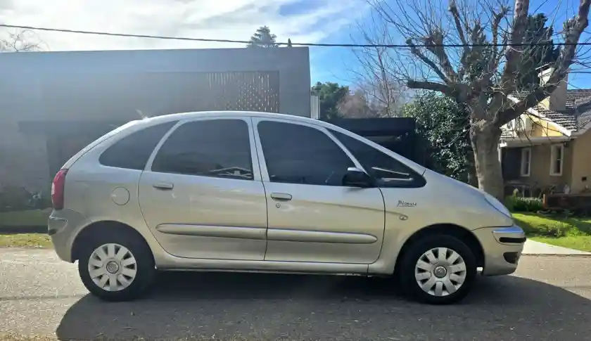 Citroën Xsara Picasso 1.6 Fase2 I Exclusive 2011 - foto 2