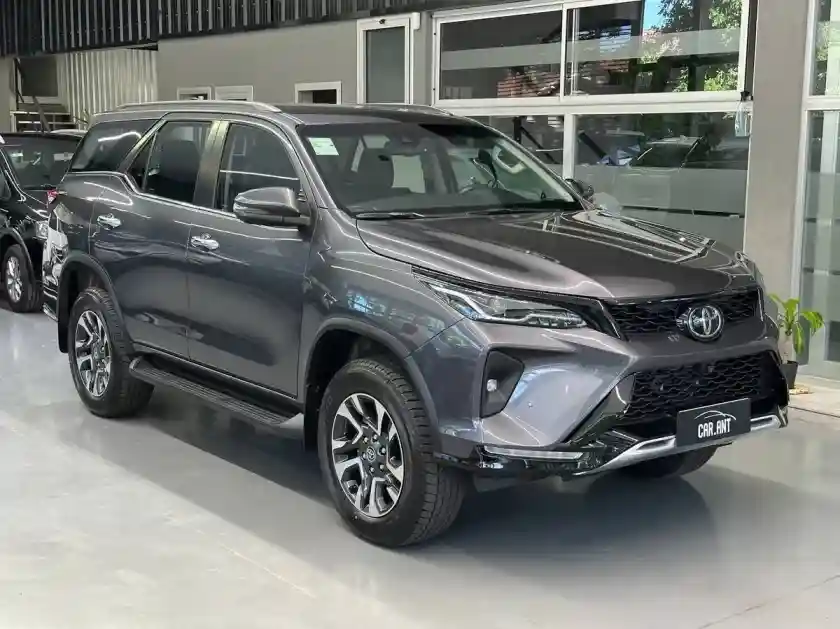 Toyota Sw4 2.8 Srx 204Cv 4X4 7As At 2026 - foto 5