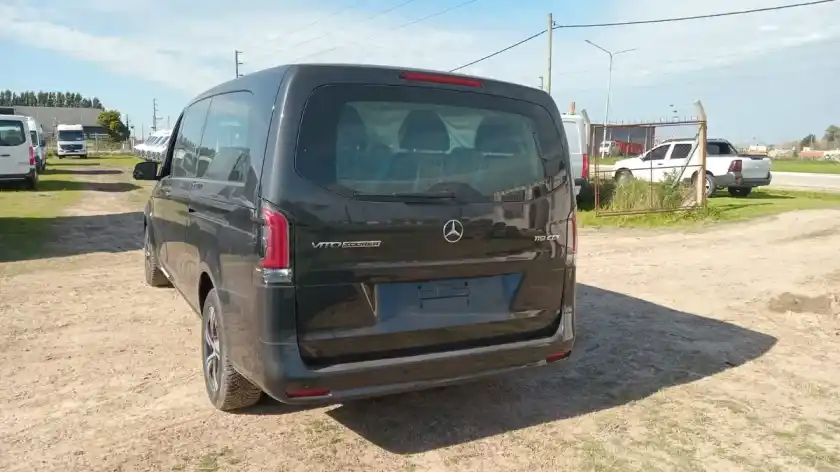 Mercedes-Benz Vito 1.9 119 Cdi Tourer Pasajeros 9+1 At 2026 - foto 3