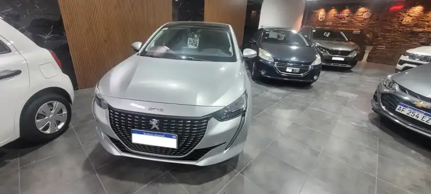 Peugeot 208 1.6 Allure 2022 - foto 2