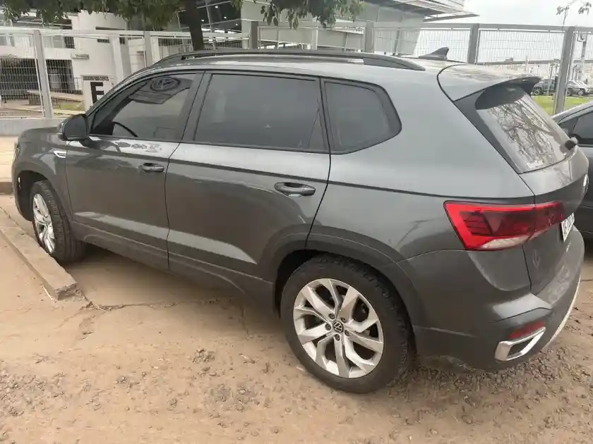 Volkswagen Taos 1.4 250 Tsi Comfortline 2023 - foto 5