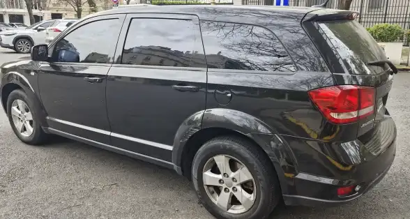 Dodge Journey 2.4 Sxt (3 Filas) 170Cv Atx 2013 - foto 5